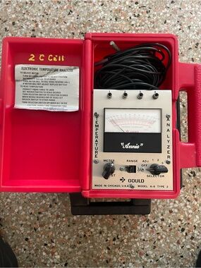 Gould "Annie" Electronic Temperature Analyzer - Red Case